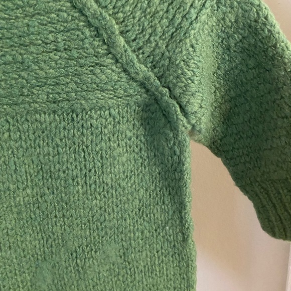 Hand Knit by Dollie Wool Sweater: Small - Picture 5 of 14
